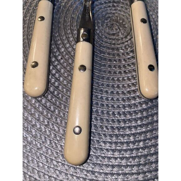 Vintage Spoon Lot 3 Pc Stainless Taiwan Acrylic Handle Cream MCM - Picture 4 of 6